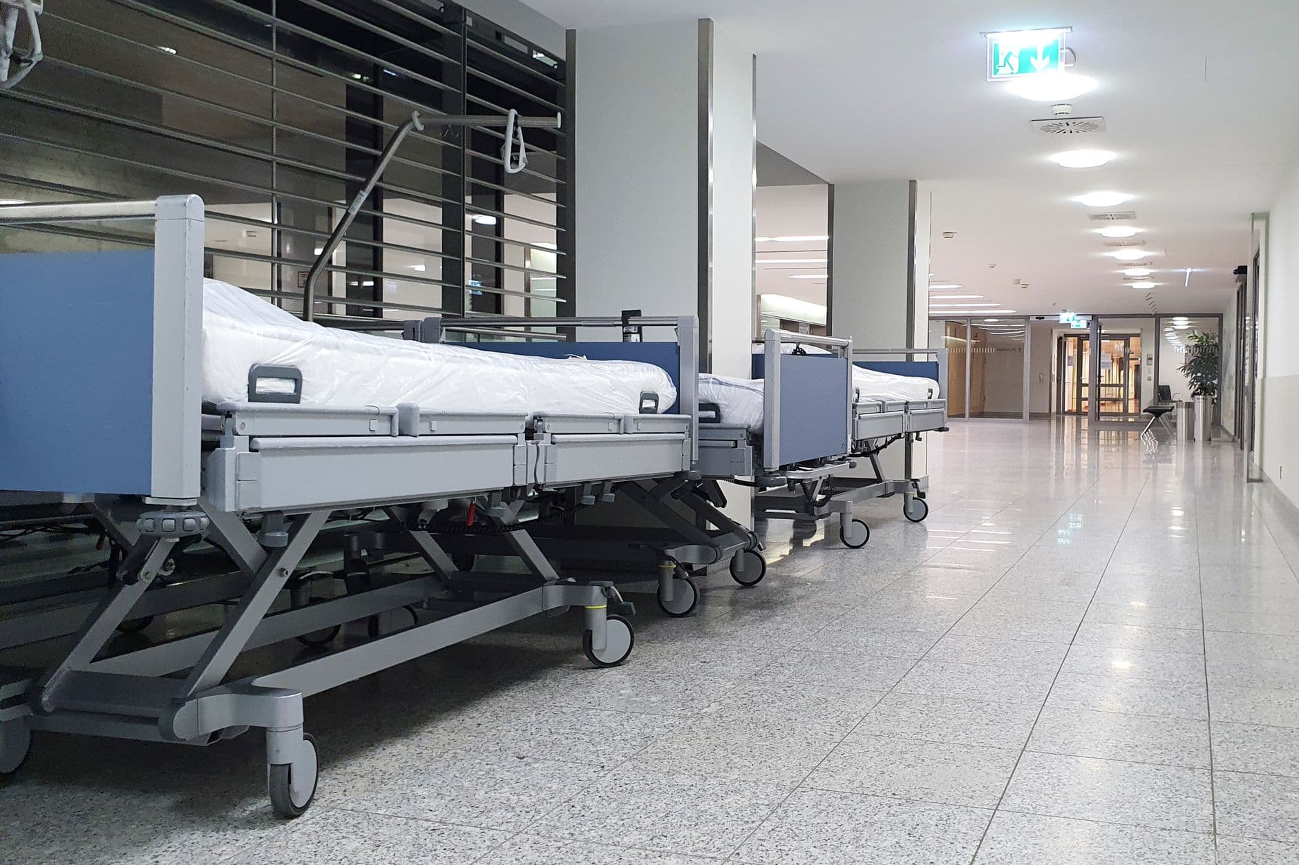 Hitzeschutz im Härtetest: Ärztevertreter fordern verbindliche Pläne für Kliniken und Pflege