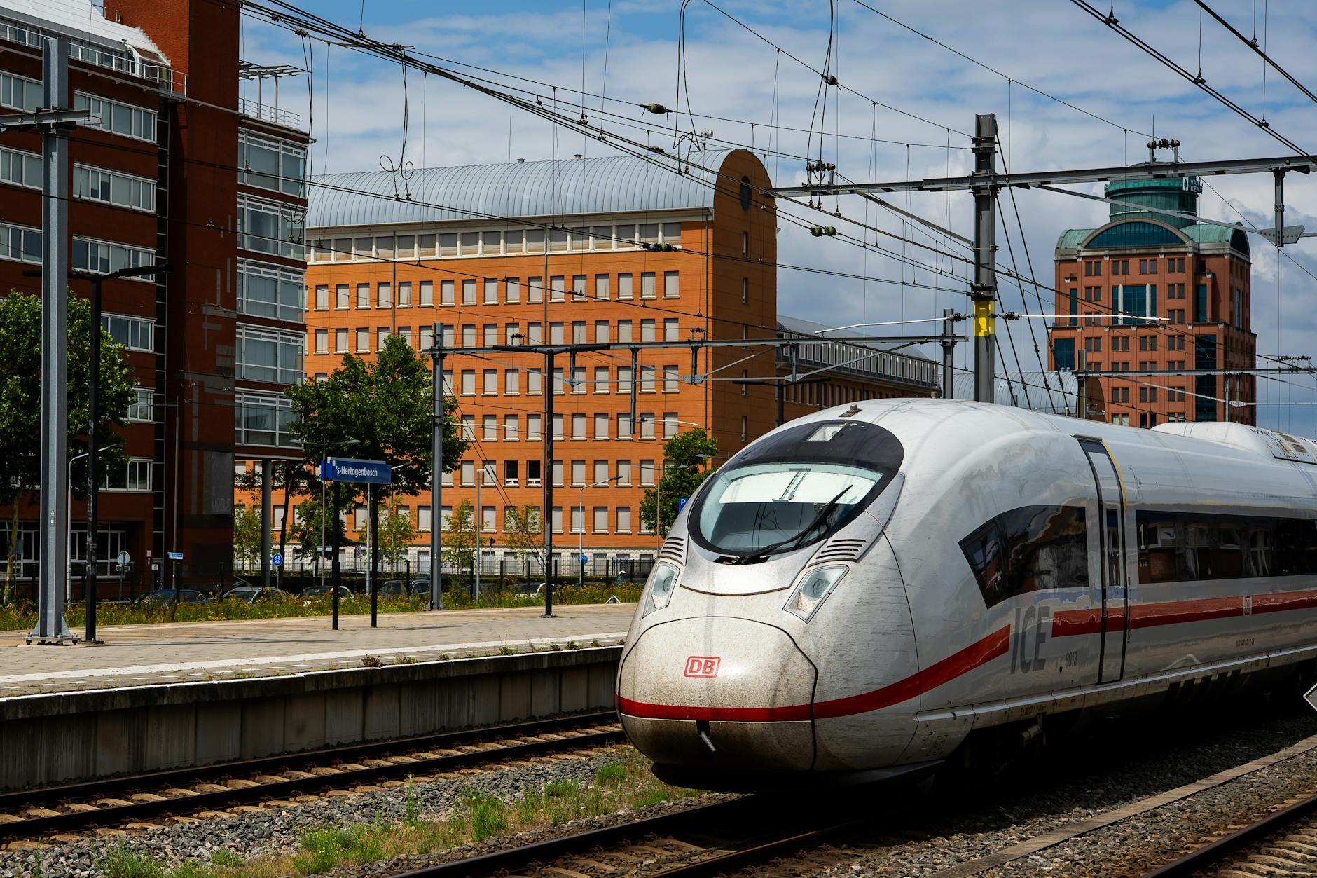 Deutsche Bahn friert Fernverkehrspreise bis Mai 2027 ein