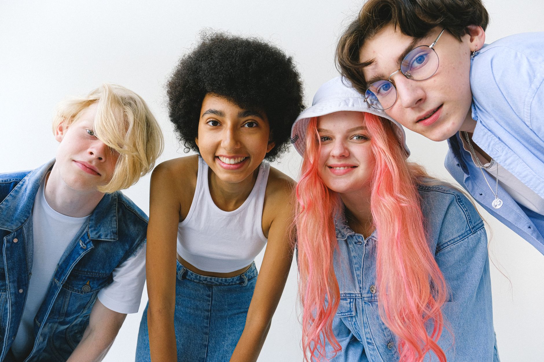 Jugendtrendstudie 2026: Einsamkeit belastet die Generation Z in Deutschland